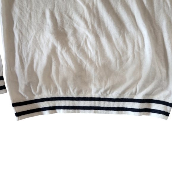 AMBERCROMBIE AND FITCH  CREAM JUNIORS BUTTON FRONT V-NECK CARDIGAN SIZE 15/16 - Picture 3 of 7